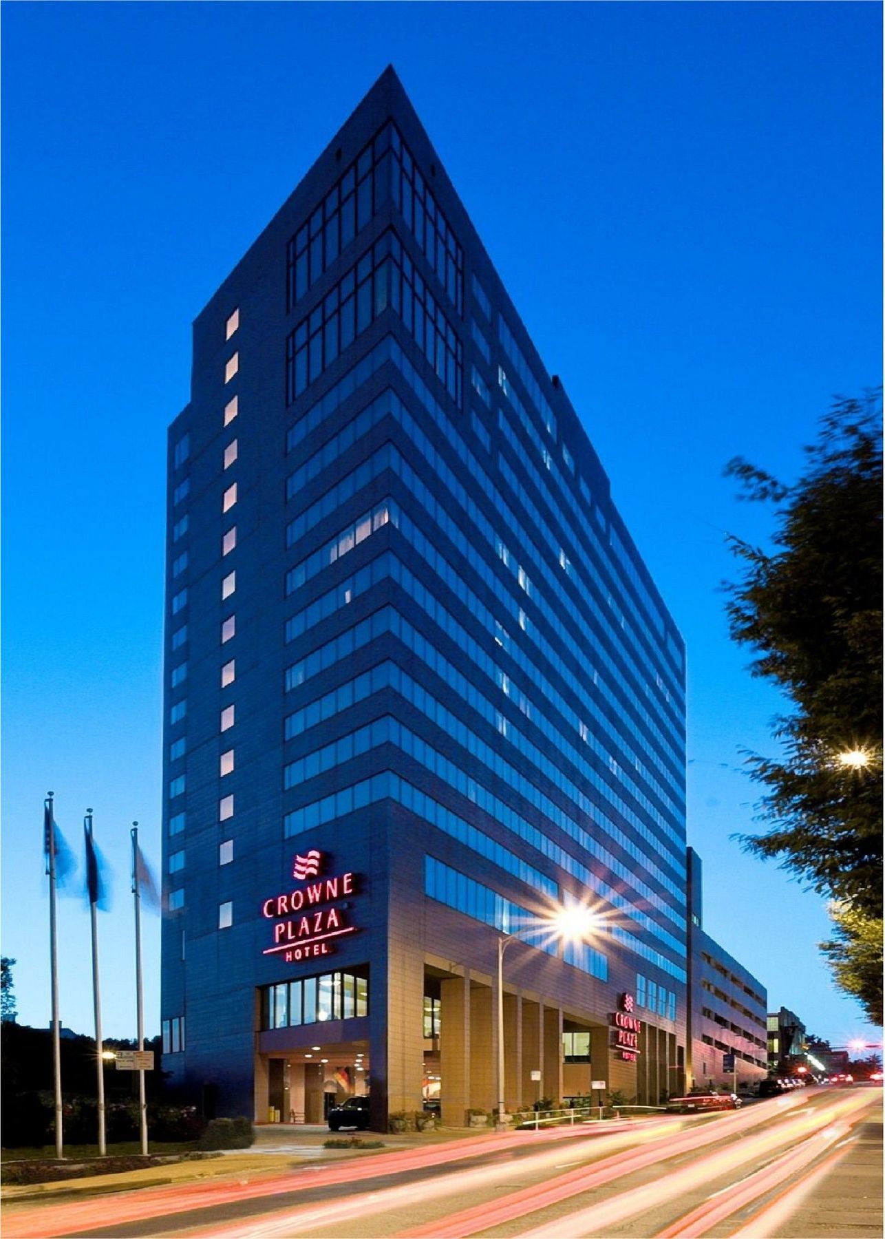 Delta Hotels By Marriott Richmond Downtown Exterior photo